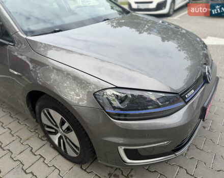Серый Фольксваген e-Golf, объемом двигателя 0 л и пробегом 99 тыс. км за 9490 $, фото 28 на Automoto.ua