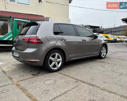Серый Фольксваген e-Golf, объемом двигателя 0 л и пробегом 97 тыс. км за 13000 $, фото 6 на Automoto.ua