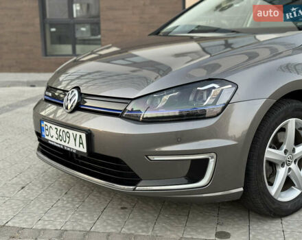 Сірий Фольксваген e-Golf, об'ємом двигуна 0 л та пробігом 106 тис. км за 10000 $, фото 13 на Automoto.ua
