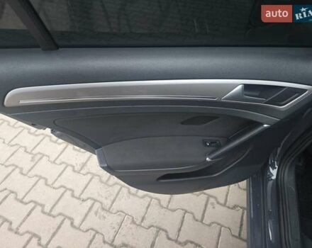 Серый Фольксваген e-Golf, объемом двигателя 0 л и пробегом 170 тыс. км за 7800 $, фото 30 на Automoto.ua