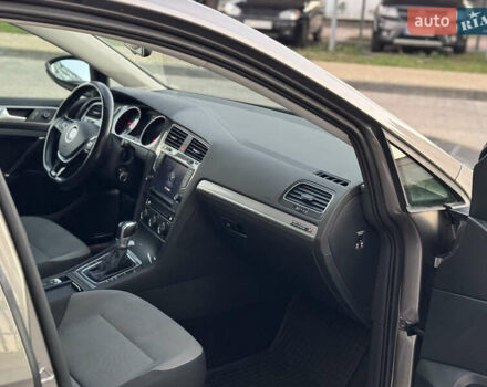 Сірий Фольксваген e-Golf, об'ємом двигуна 0 л та пробігом 106 тис. км за 10000 $, фото 39 на Automoto.ua