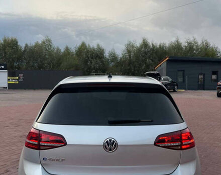 Серый Фольксваген e-Golf, объемом двигателя 0 л и пробегом 130 тыс. км за 8999 $, фото 6 на Automoto.ua