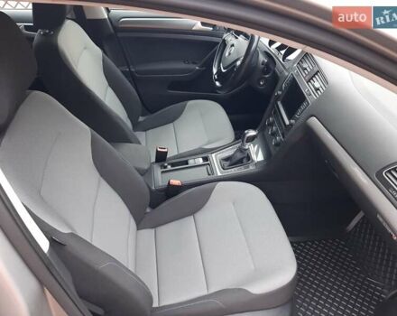 Серый Фольксваген e-Golf, объемом двигателя 0 л и пробегом 96 тыс. км за 9700 $, фото 16 на Automoto.ua