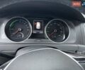 Серый Фольксваген e-Golf, объемом двигателя 0 л и пробегом 90 тыс. км за 8000 $, фото 12 на Automoto.ua