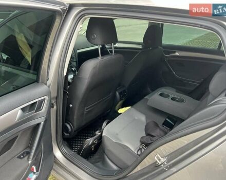 Серый Фольксваген e-Golf, объемом двигателя 0 л и пробегом 169 тыс. км за 7400 $, фото 9 на Automoto.ua