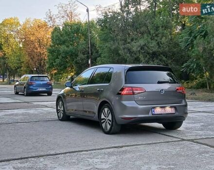 Серый Фольксваген e-Golf, объемом двигателя 0 л и пробегом 142 тыс. км за 9700 $, фото 1 на Automoto.ua