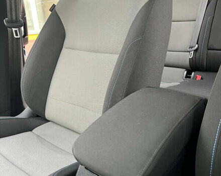 Серый Фольксваген e-Golf, объемом двигателя 0 л и пробегом 130 тыс. км за 8999 $, фото 37 на Automoto.ua