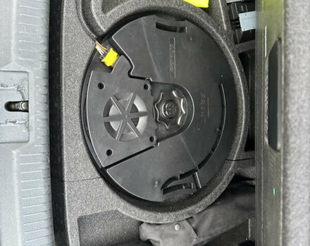 Серый Фольксваген e-Golf, объемом двигателя 0 л и пробегом 103 тыс. км за 8500 $, фото 13 на Automoto.ua