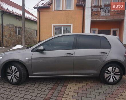 Серый Фольксваген e-Golf, объемом двигателя 0 л и пробегом 96 тыс. км за 8500 $, фото 20 на Automoto.ua