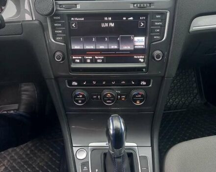 Серый Фольксваген e-Golf, объемом двигателя 0 л и пробегом 97 тыс. км за 10300 $, фото 22 на Automoto.ua