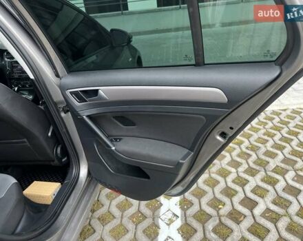 Серый Фольксваген e-Golf, объемом двигателя 0 л и пробегом 169 тыс. км за 7400 $, фото 13 на Automoto.ua