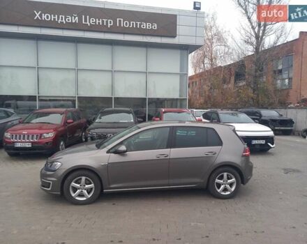 Серый Фольксваген e-Golf, объемом двигателя 0 л и пробегом 97 тыс. км за 10300 $, фото 1 на Automoto.ua