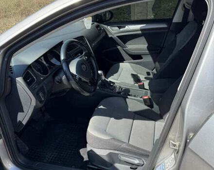 Серый Фольксваген e-Golf, объемом двигателя 0 л и пробегом 76 тыс. км за 9500 $, фото 12 на Automoto.ua