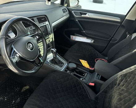 Серый Фольксваген e-Golf, объемом двигателя 0 л и пробегом 128 тыс. км за 8500 $, фото 7 на Automoto.ua