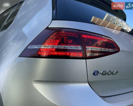 Серый Фольксваген e-Golf, объемом двигателя 0 л и пробегом 98 тыс. км за 8750 $, фото 17 на Automoto.ua