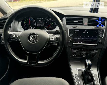 Сірий Фольксваген e-Golf, об'ємом двигуна 0 л та пробігом 121 тис. км за 9000 $, фото 30 на Automoto.ua