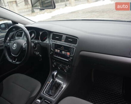 Серый Фольксваген e-Golf, объемом двигателя 0 л и пробегом 96 тыс. км за 8500 $, фото 39 на Automoto.ua