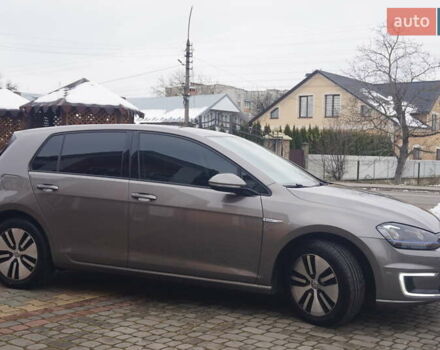 Серый Фольксваген e-Golf, объемом двигателя 0 л и пробегом 96 тыс. км за 8500 $, фото 5 на Automoto.ua