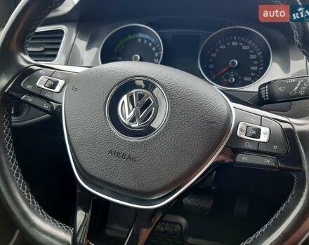 Сірий Фольксваген e-Golf, об'ємом двигуна 0 л та пробігом 97 тис. км за 9500 $, фото 18 на Automoto.ua