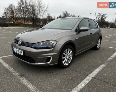 Серый Фольксваген e-Golf, объемом двигателя 0 л и пробегом 129 тыс. км за 10300 $, фото 2 на Automoto.ua