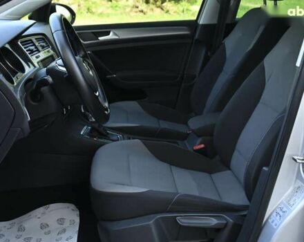 Серый Фольксваген e-Golf, объемом двигателя 0 л и пробегом 173 тыс. км за 9300 $, фото 13 на Automoto.ua
