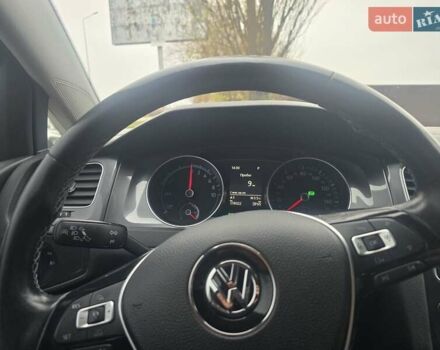 Серый Фольксваген e-Golf, объемом двигателя 0 л и пробегом 170 тыс. км за 7800 $, фото 35 на Automoto.ua