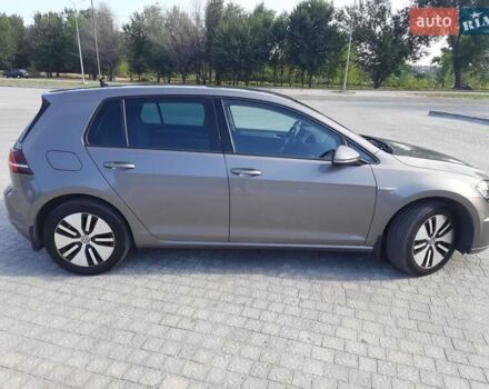 Серый Фольксваген e-Golf, объемом двигателя 0 л и пробегом 95 тыс. км за 10900 $, фото 5 на Automoto.ua