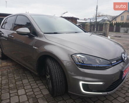 Серый Фольксваген e-Golf, объемом двигателя 0 л и пробегом 96 тыс. км за 8500 $, фото 15 на Automoto.ua