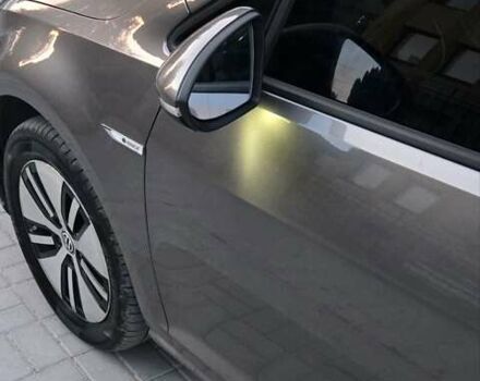 Сірий Фольксваген e-Golf, об'ємом двигуна 0 л та пробігом 226 тис. км за 7000 $, фото 6 на Automoto.ua