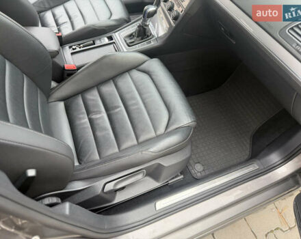 Серый Фольксваген e-Golf, объемом двигателя 0 л и пробегом 99 тыс. км за 9490 $, фото 38 на Automoto.ua