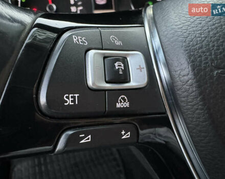 Сірий Фольксваген e-Golf, об'ємом двигуна 0 л та пробігом 106 тис. км за 10000 $, фото 36 на Automoto.ua