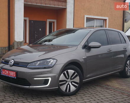 Серый Фольксваген e-Golf, объемом двигателя 0 л и пробегом 96 тыс. км за 8500 $, фото 1 на Automoto.ua