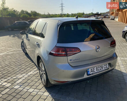 Сірий Фольксваген e-Golf, об'ємом двигуна 0 л та пробігом 121 тис. км за 10200 $, фото 5 на Automoto.ua