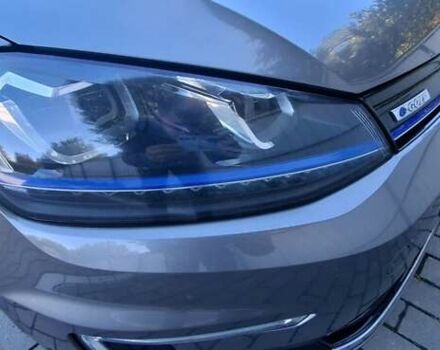 Серый Фольксваген e-Golf, объемом двигателя 0 л и пробегом 158 тыс. км за 8000 $, фото 12 на Automoto.ua
