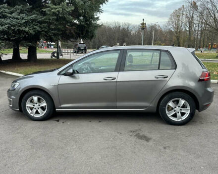 Серый Фольксваген e-Golf, объемом двигателя 0 л и пробегом 103 тыс. км за 8500 $, фото 3 на Automoto.ua