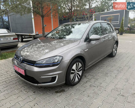 Серый Фольксваген e-Golf, объемом двигателя 0 л и пробегом 99 тыс. км за 9490 $, фото 12 на Automoto.ua