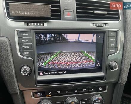 Серый Фольксваген e-Golf, объемом двигателя 0 л и пробегом 169 тыс. км за 7400 $, фото 20 на Automoto.ua