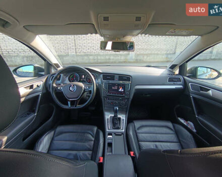 Серый Фольксваген e-Golf, объемом двигателя 0 л и пробегом 80 тыс. км за 8900 $, фото 21 на Automoto.ua