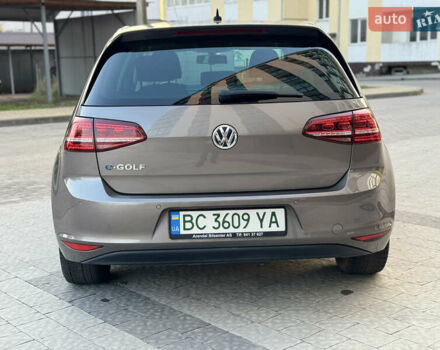 Сірий Фольксваген e-Golf, об'ємом двигуна 0 л та пробігом 106 тис. км за 10000 $, фото 6 на Automoto.ua