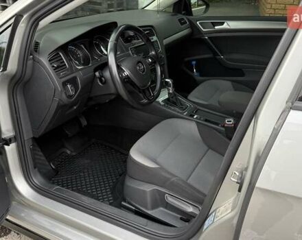 Серый Фольксваген e-Golf, объемом двигателя 0 л и пробегом 135 тыс. км за 10000 $, фото 4 на Automoto.ua