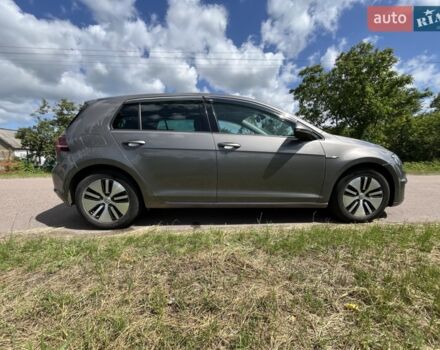 Серый Фольксваген e-Golf, объемом двигателя 0 л и пробегом 128 тыс. км за 9500 $, фото 1 на Automoto.ua