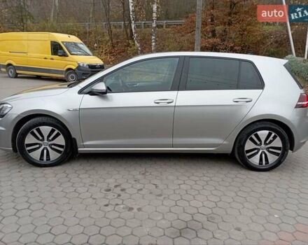 Серый Фольксваген e-Golf, объемом двигателя 0 л и пробегом 162 тыс. км за 8499 $, фото 8 на Automoto.ua