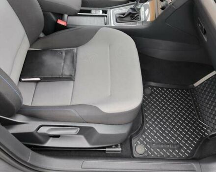 Сірий Фольксваген e-Golf, об'ємом двигуна 0 л та пробігом 104 тис. км за 9300 $, фото 15 на Automoto.ua