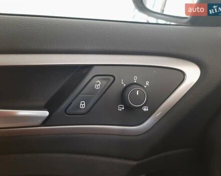 Серый Фольксваген e-Golf, объемом двигателя 0 л и пробегом 95 тыс. км за 10900 $, фото 15 на Automoto.ua