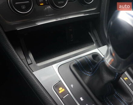 Сірий Фольксваген e-Golf, об'ємом двигуна 0 л та пробігом 124 тис. км за 8444 $, фото 35 на Automoto.ua