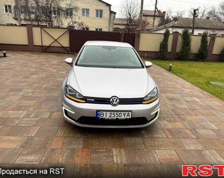 Серый Фольксваген e-Golf, объемом двигателя 0 л и пробегом 130 тыс. км за 9250 $, фото 1 на Automoto.ua