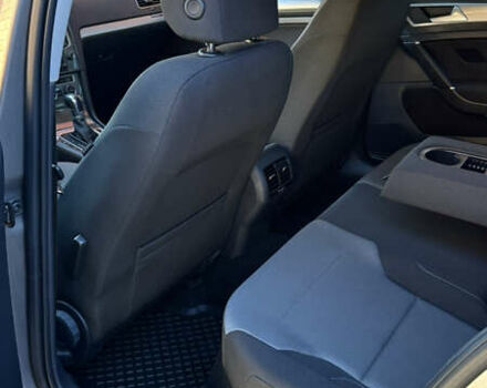 Серый Фольксваген e-Golf, объемом двигателя 0 л и пробегом 133 тыс. км за 8400 $, фото 18 на Automoto.ua