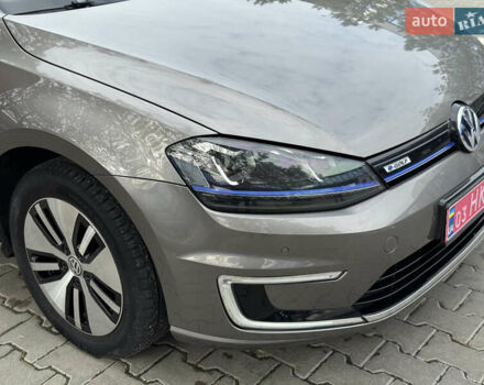 Серый Фольксваген e-Golf, объемом двигателя 0 л и пробегом 99 тыс. км за 9490 $, фото 8 на Automoto.ua