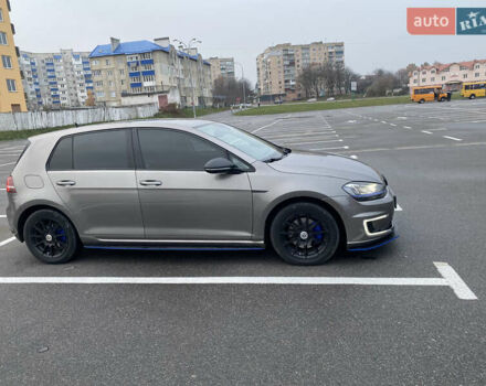 Сірий Фольксваген e-Golf, об'ємом двигуна 0 л та пробігом 128 тис. км за 10008 $, фото 1 на Automoto.ua