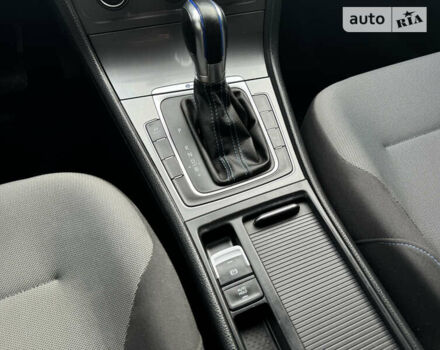 Сірий Фольксваген e-Golf, об'ємом двигуна 0 л та пробігом 121 тис. км за 9000 $, фото 32 на Automoto.ua